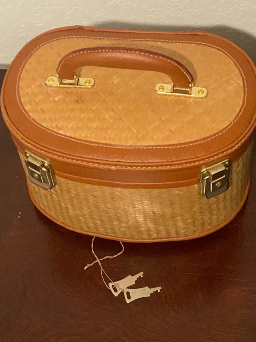 Straw and Leather Basket (1940s–60s) - Picture 3 of 11